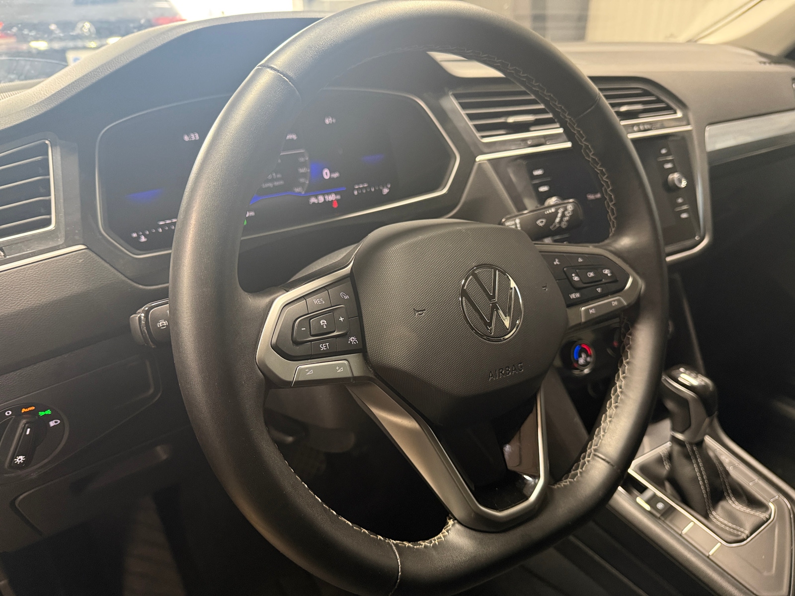 Thumbnail: 2024 Volkswagen Tiguan - 5