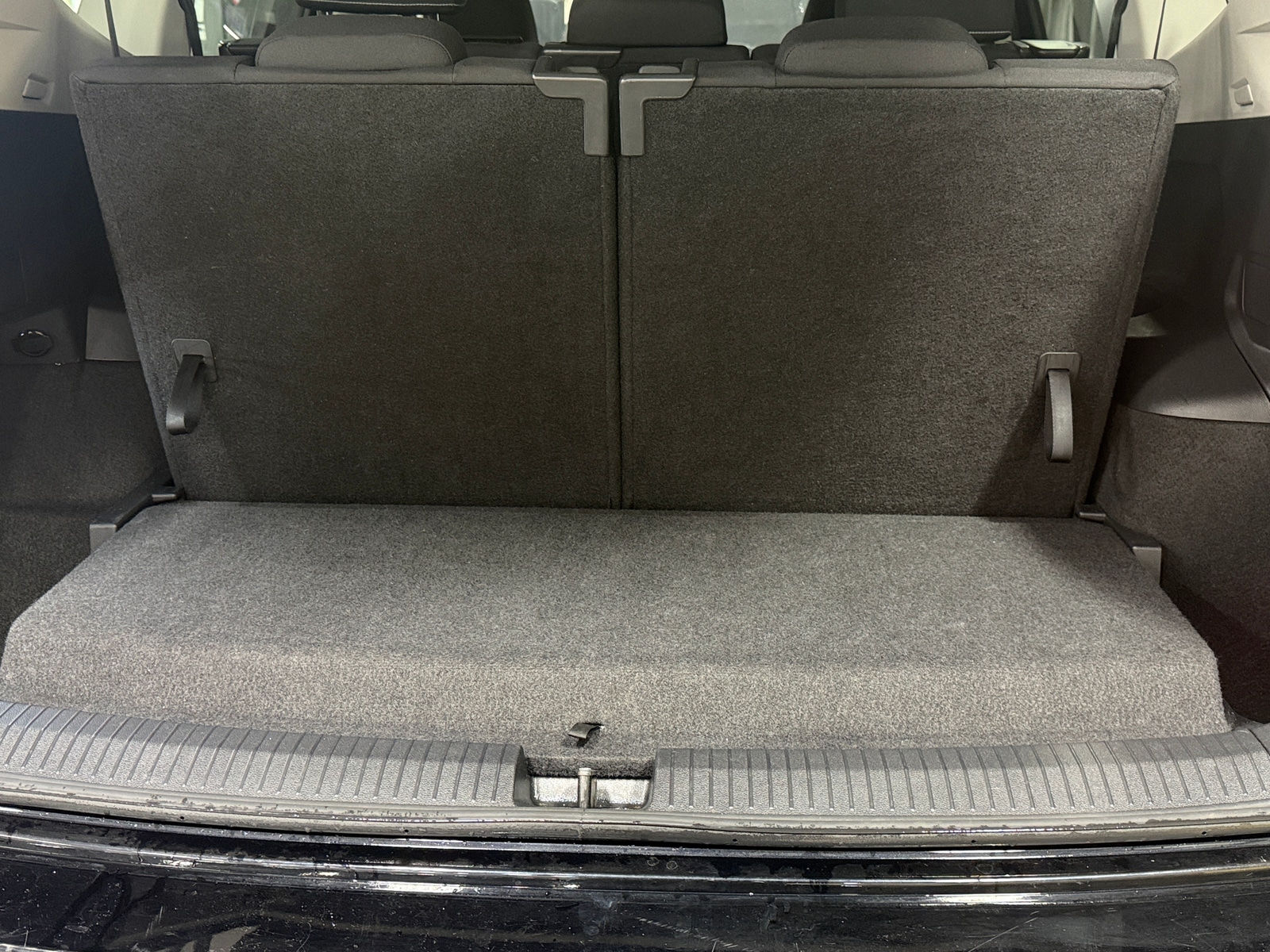 Thumbnail: 2024 Volkswagen Tiguan - 7