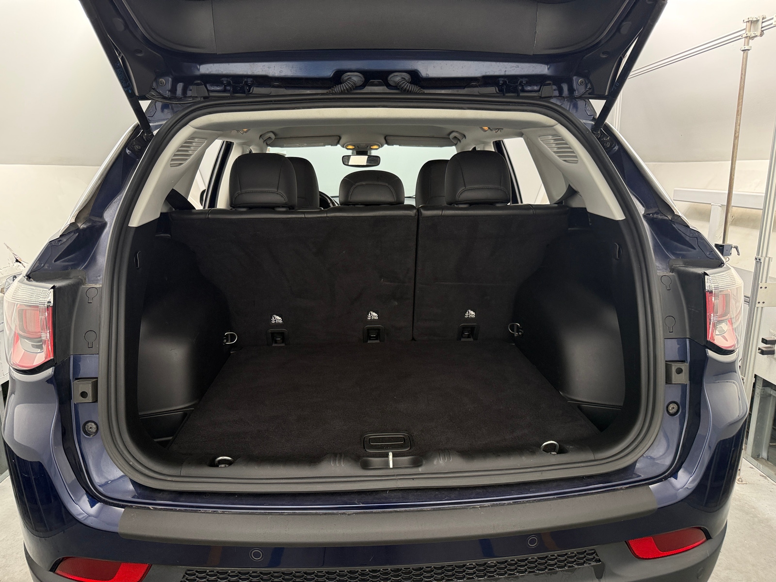 Thumbnail: 2020 Jeep Compass - 6