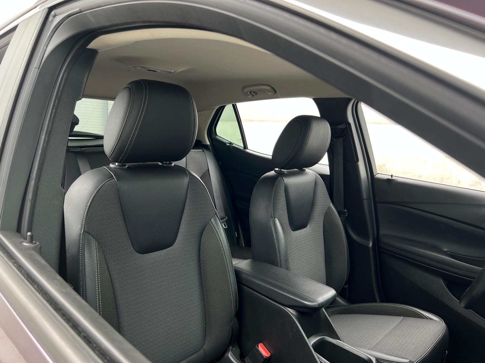 Thumbnail: 2021 Buick Encore GX - 2