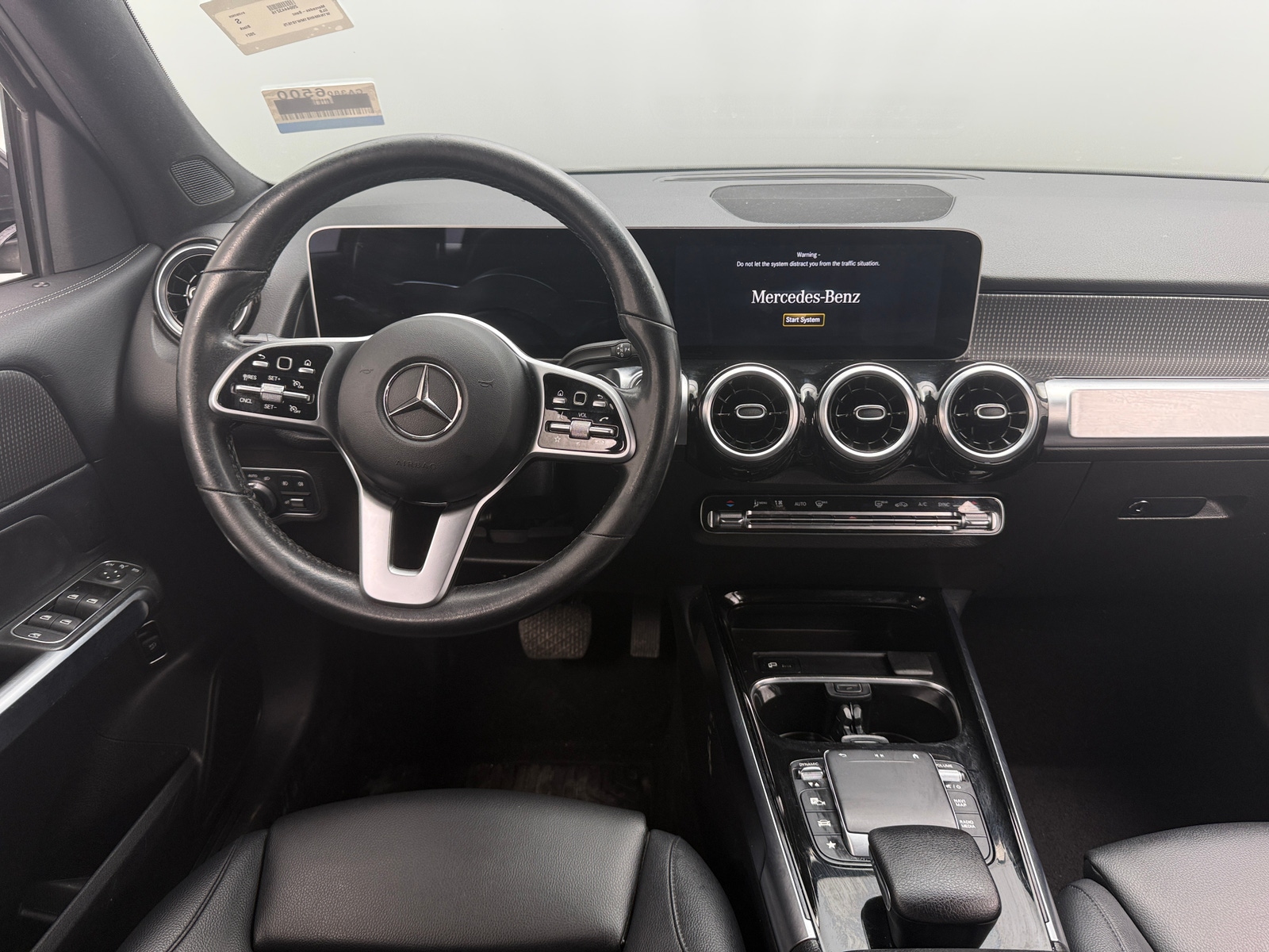 Thumbnail: 2021 Mercedes-Benz GLB - 4