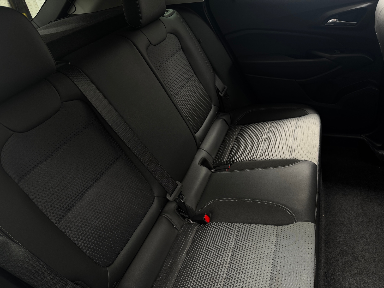 Thumbnail: 2025 Chevrolet Trax - 6