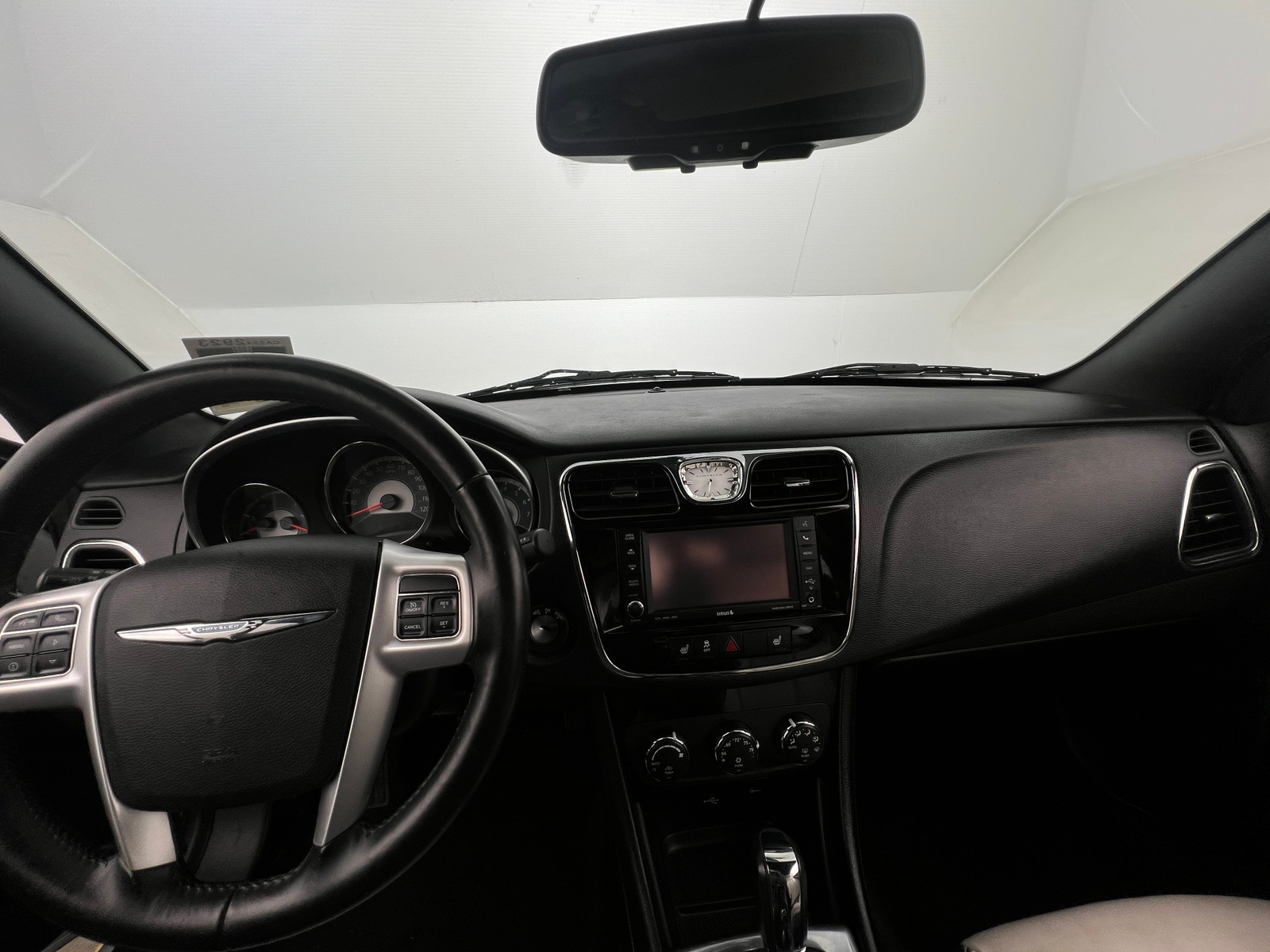 Thumbnail: 2013 Chrysler 200 - 2