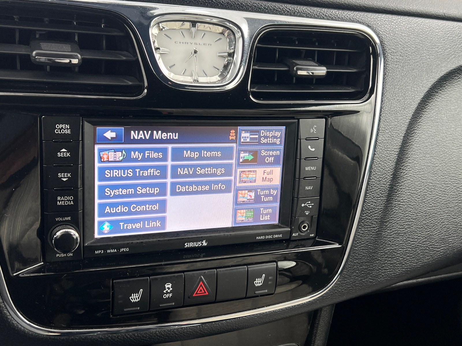 Thumbnail: 2013 Chrysler 200 - 3