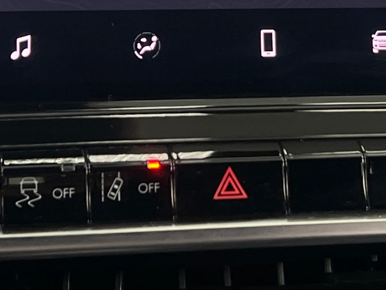 Thumbnail: 2022 Jeep Compass - 4