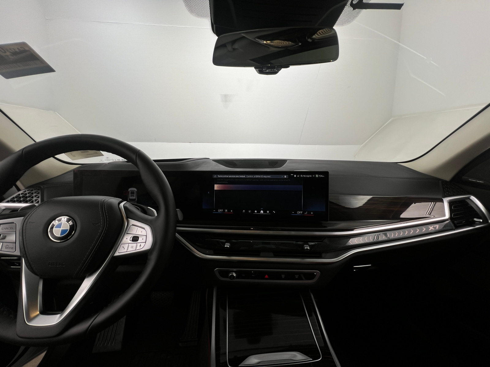 Thumbnail: 2025 BMW X7 - 2
