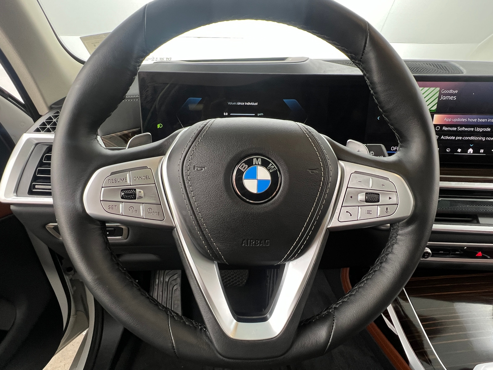 Thumbnail: 2025 BMW X7 - 4