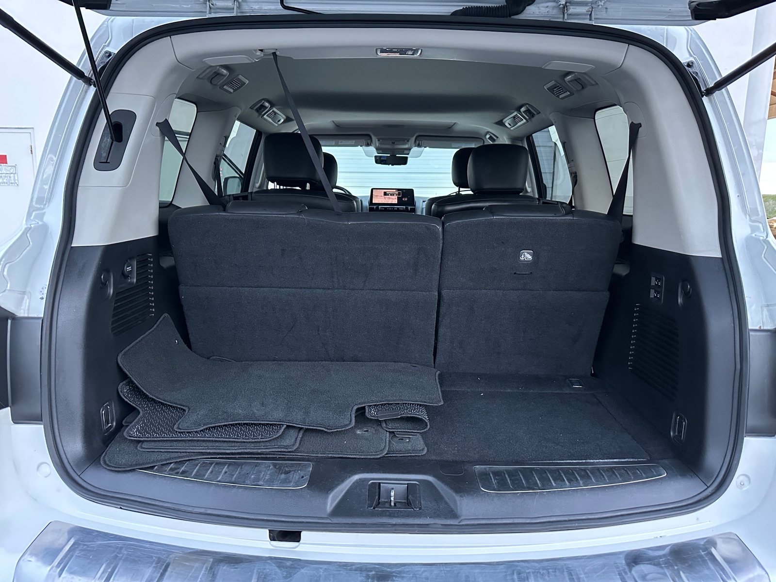 Thumbnail: 2024 INFINITI QX80 - 6