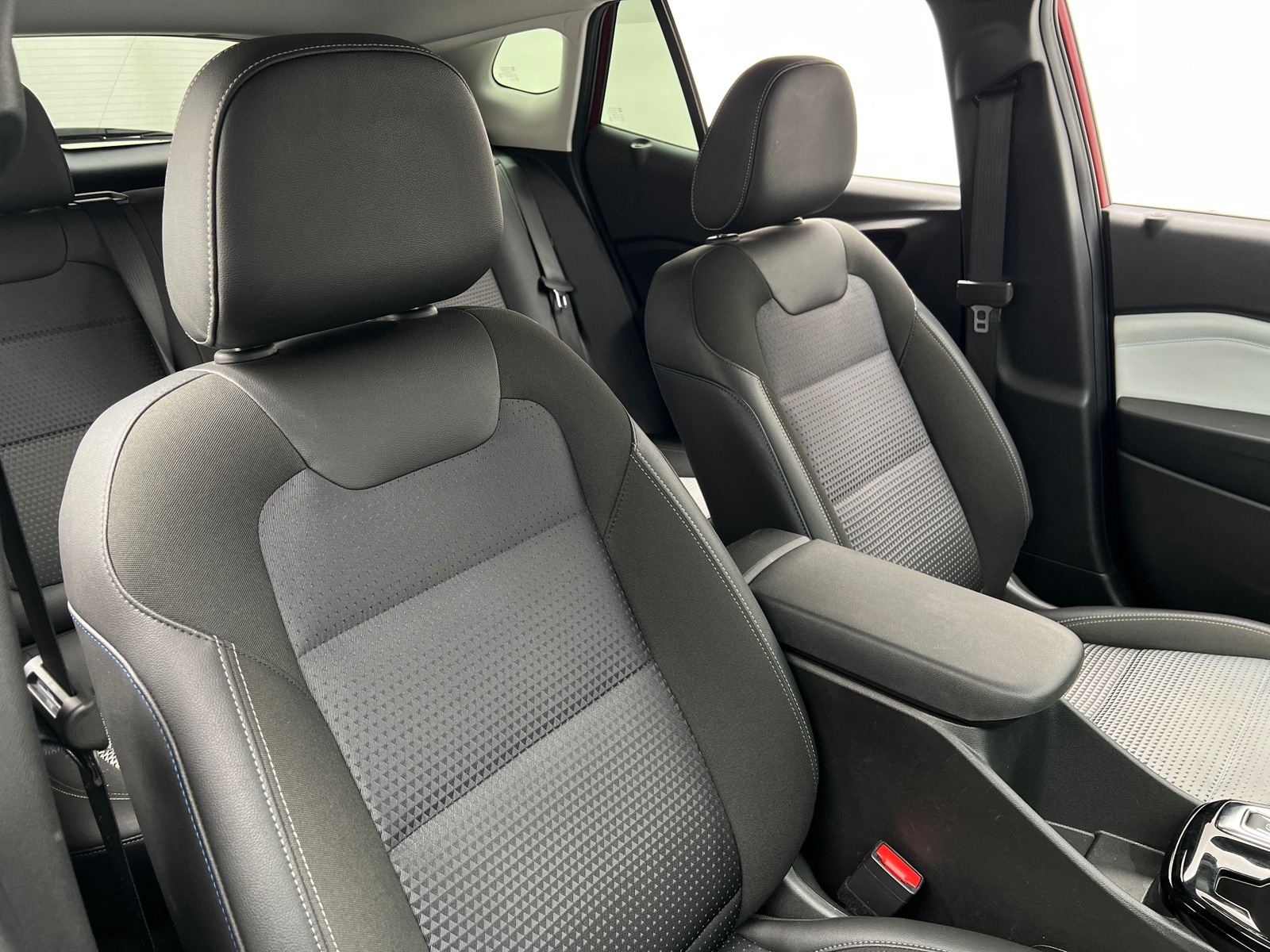 Thumbnail: 2025 Chevrolet Trax - 2