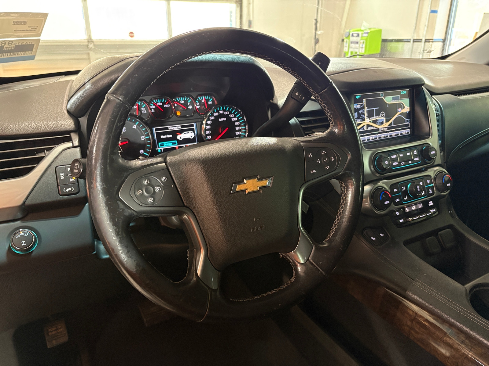 Thumbnail: 2019 Chevrolet Tahoe - 4