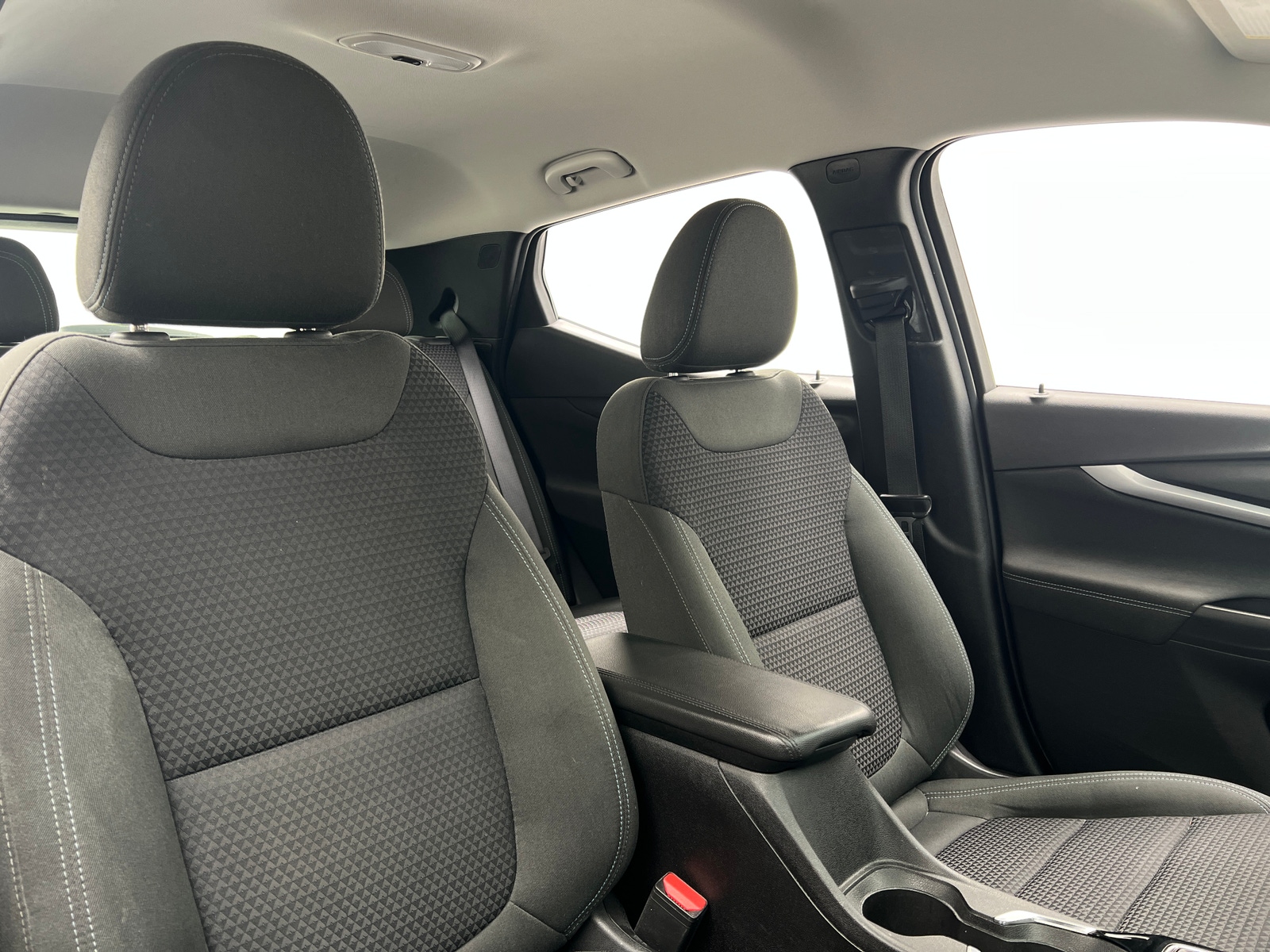 Thumbnail: 2023 Chevrolet Bolt EUV - 2