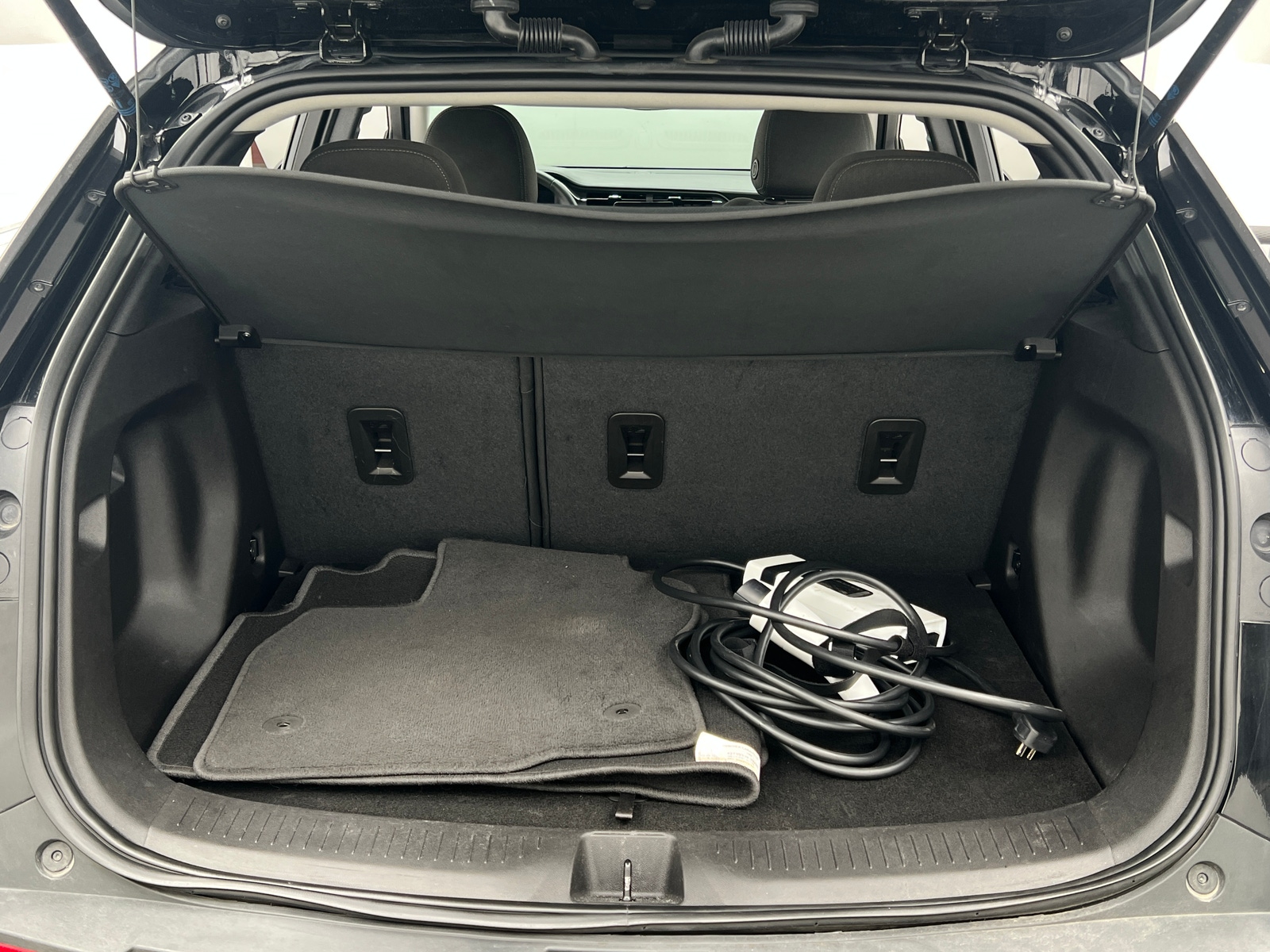 Thumbnail: 2023 Chevrolet Bolt EUV - 7