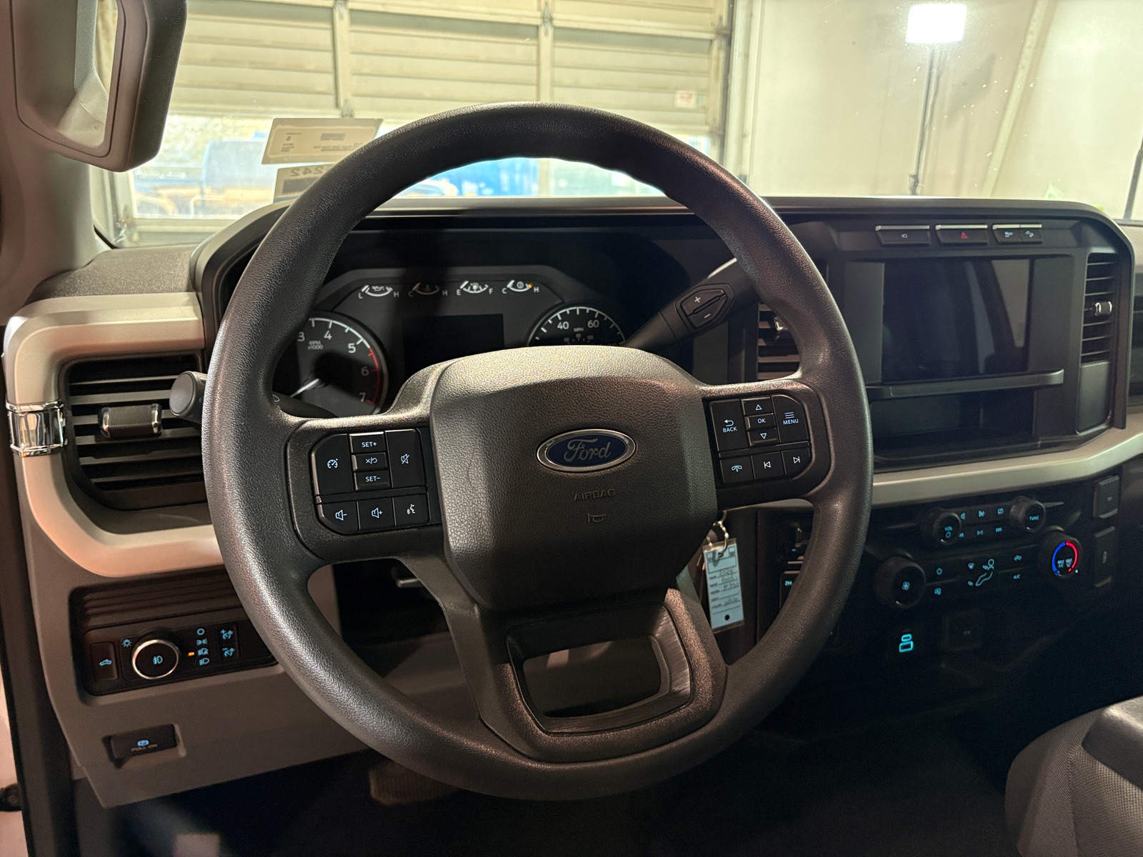 Thumbnail: 2024 Ford Econoline - 4