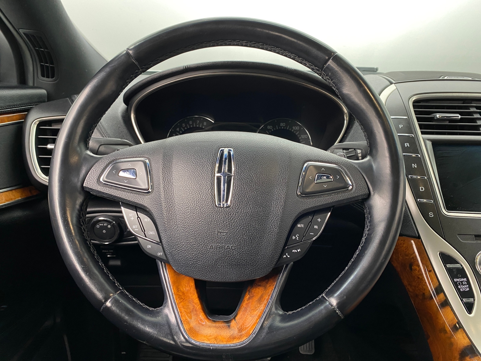 Thumbnail: 2018 Lincoln MKX - 4