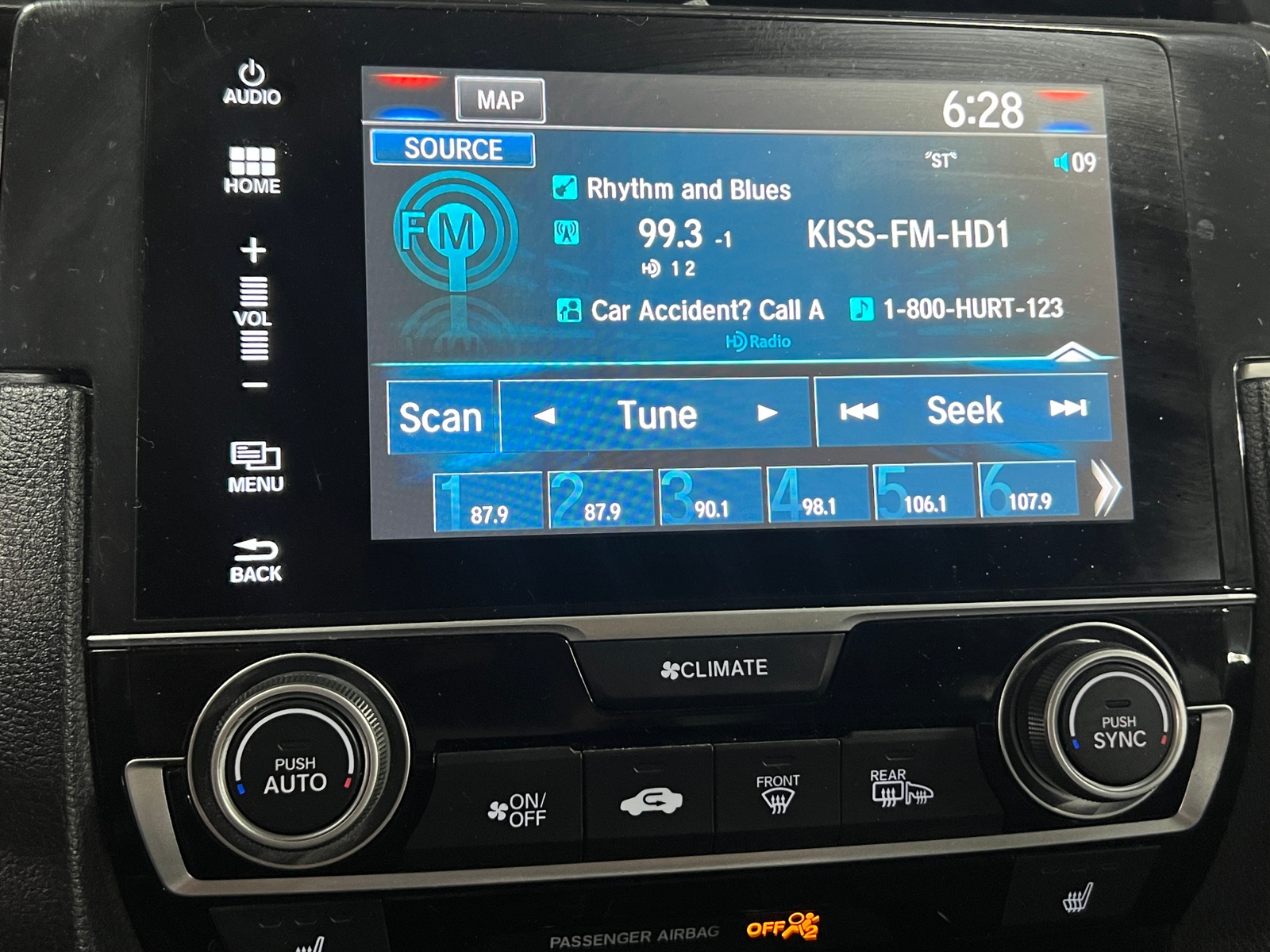 Thumbnail: 2017 Honda Civic - 3