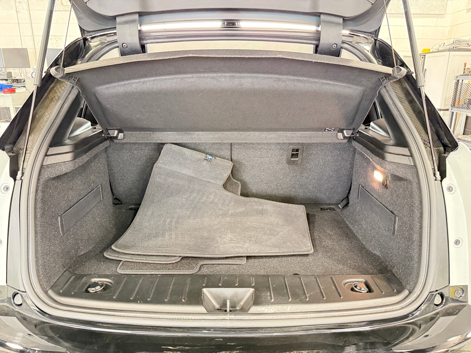 Thumbnail: 2018 BMW i3 - 7