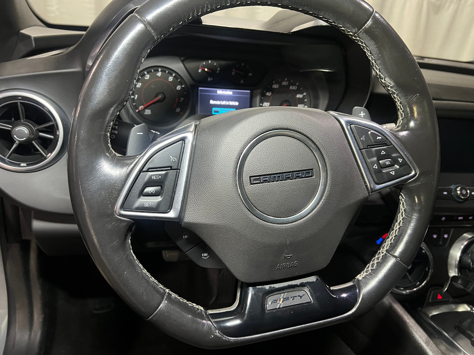 Thumbnail: 2017 Chevrolet Camaro - 5