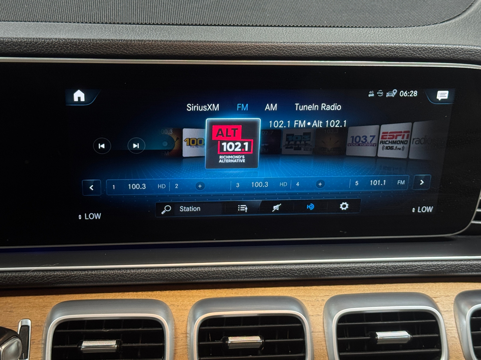 Thumbnail: 2021 Mercedes-Benz GLE - 3