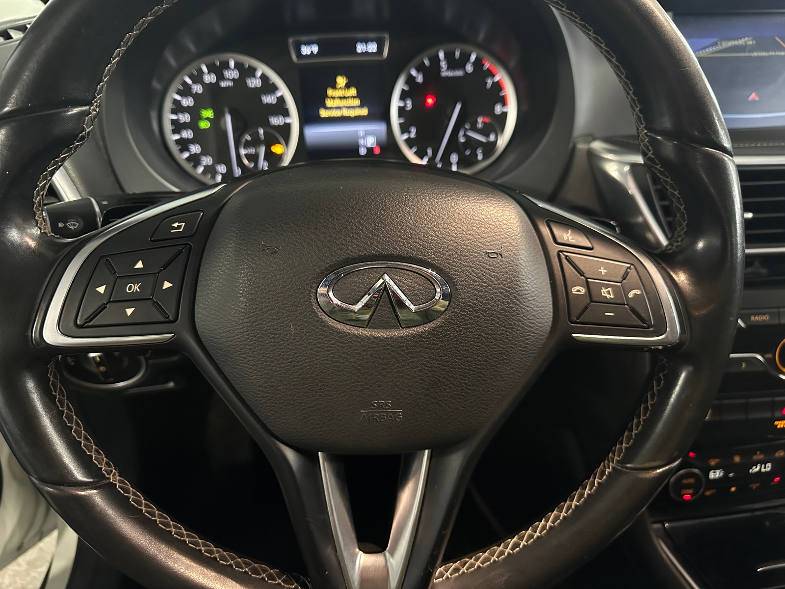 Thumbnail: 2018 INFINITI QX30 - 4