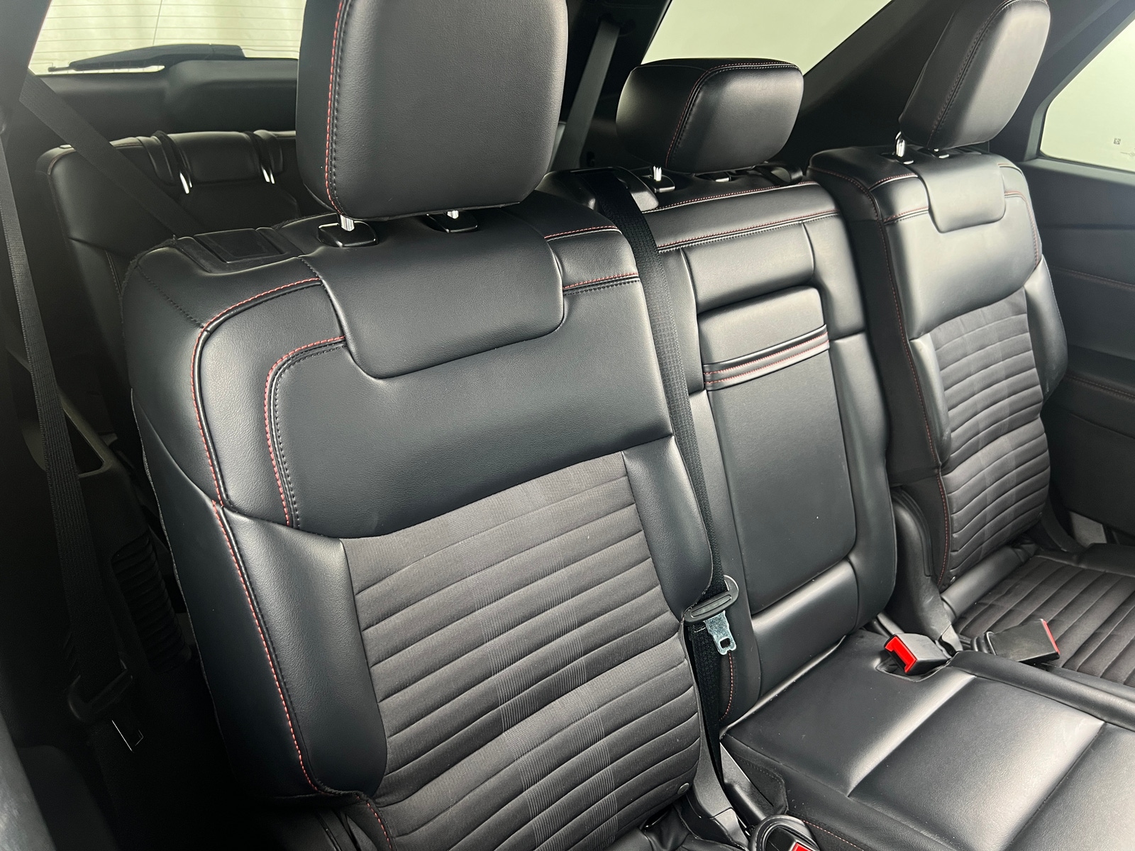 Thumbnail: 2025 Ford Explorer - 5