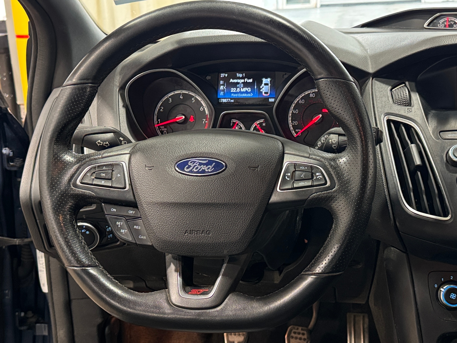 Thumbnail: 2018 Ford Focus - 5