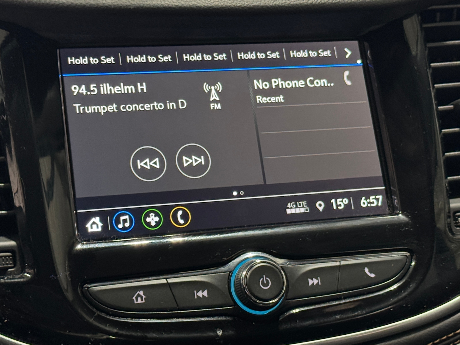 Thumbnail: 2018 Chevrolet Trax - 4