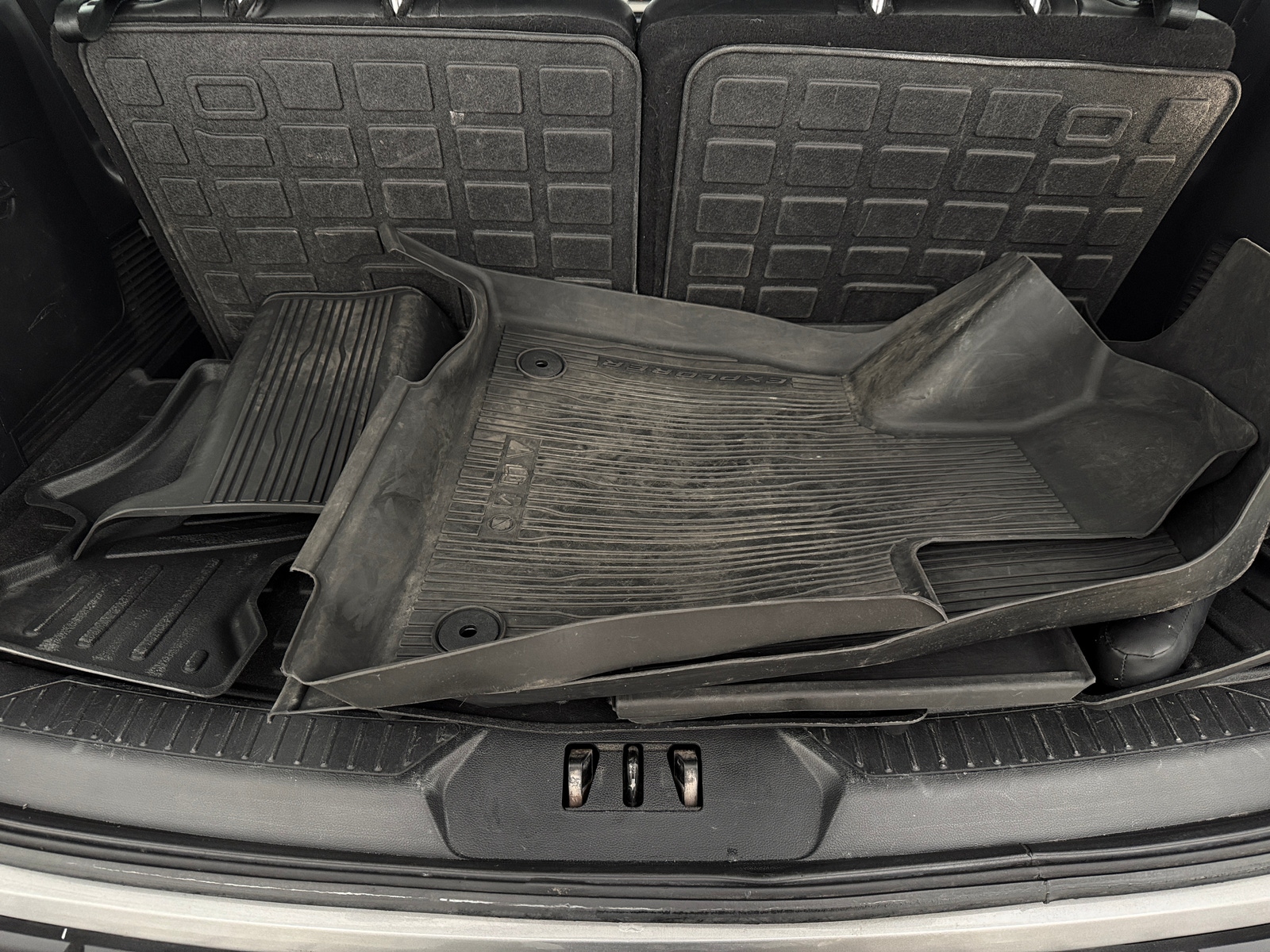 Thumbnail: 2022 Ford Explorer - 7