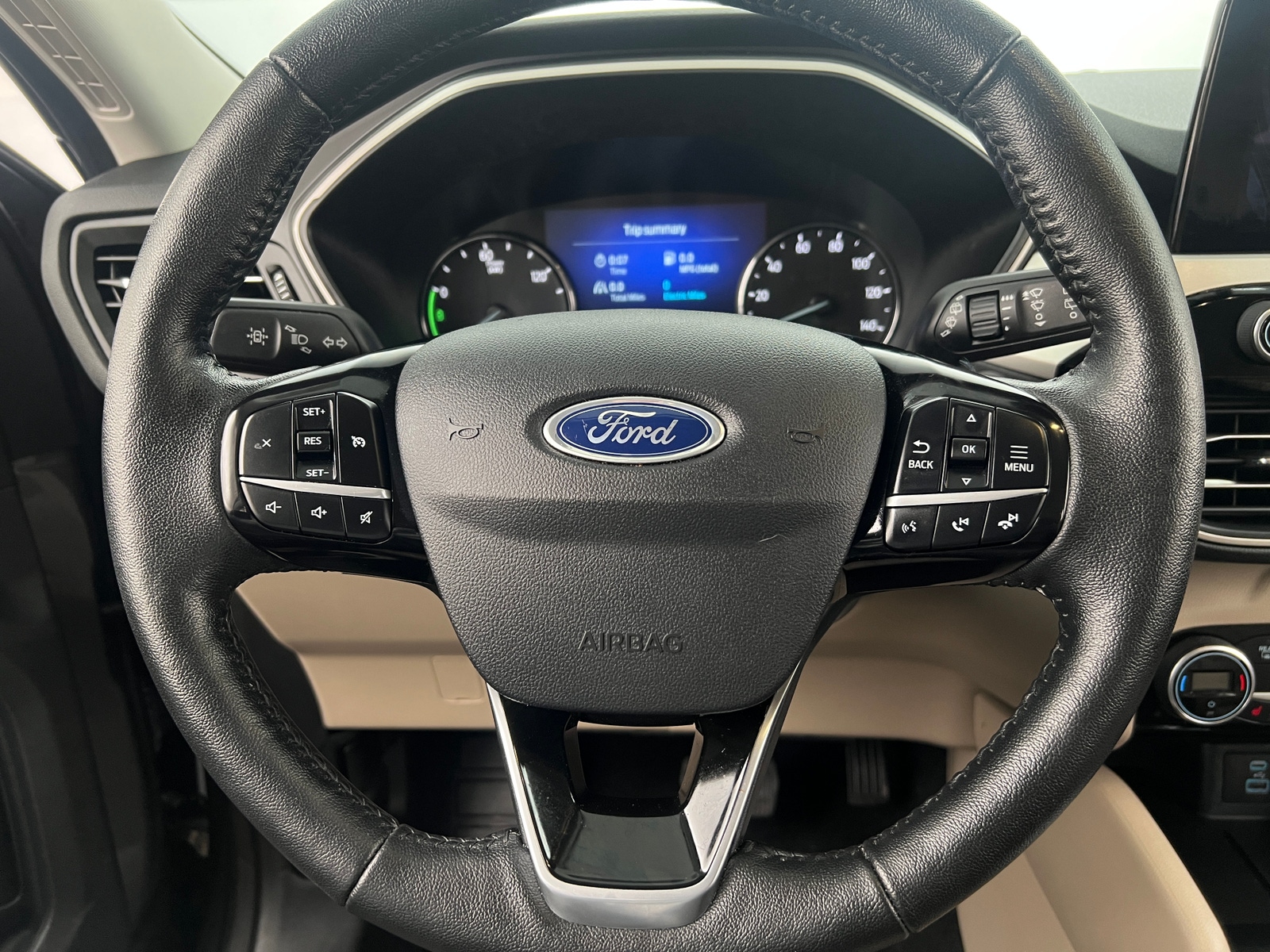 Thumbnail: 2021 Ford Escape - 4