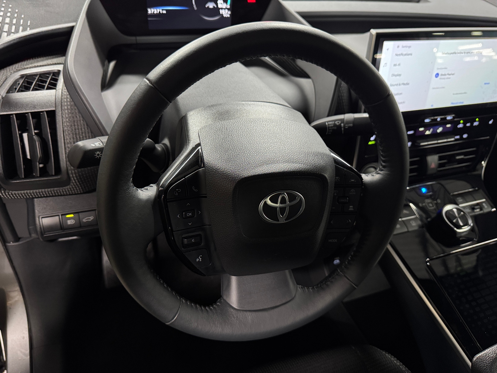 Thumbnail: 2024 Toyota bZ4X - 5