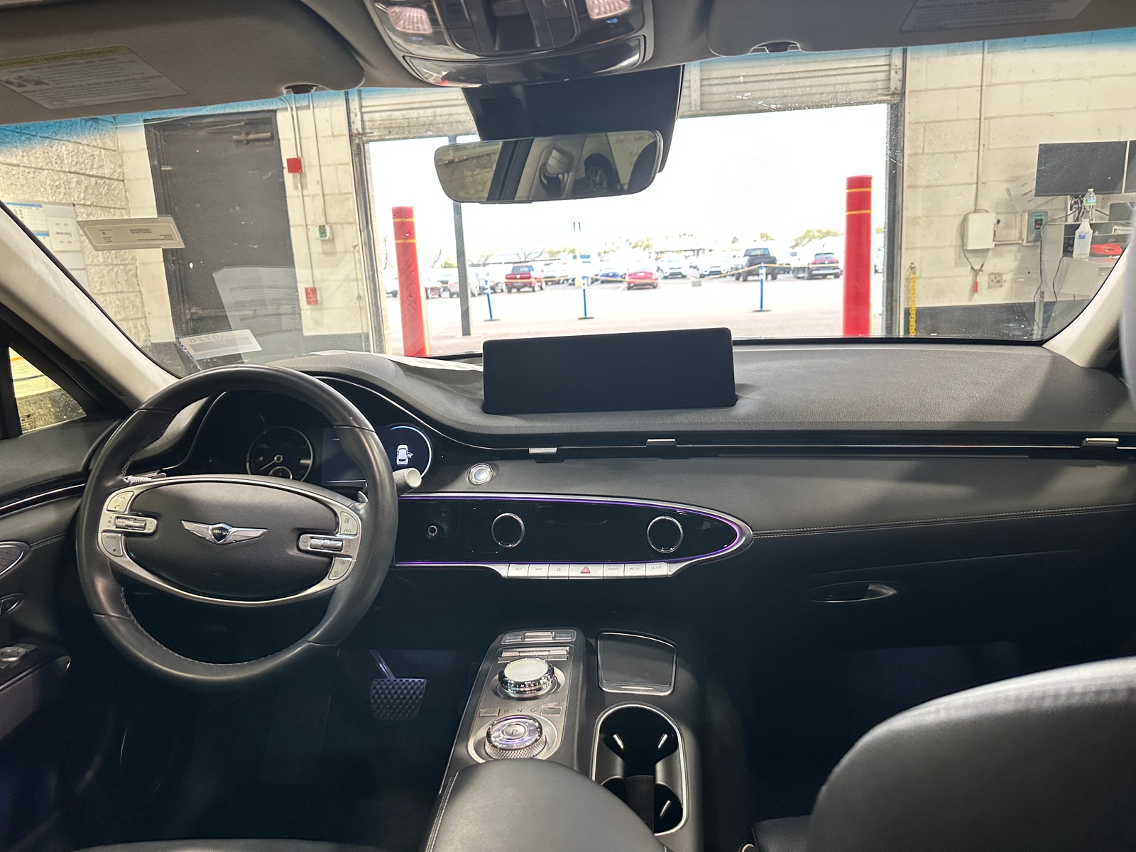 Thumbnail: 2022 Genesis GV70 - 2