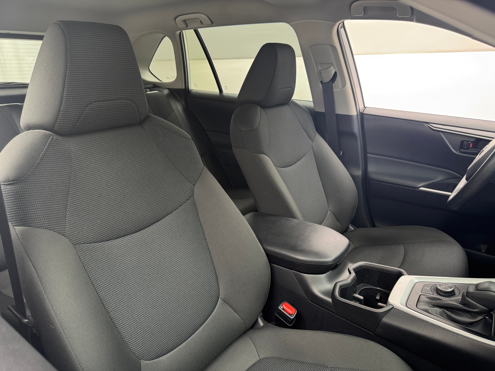 Thumbnail: 2025 Toyota RAV4 - 2