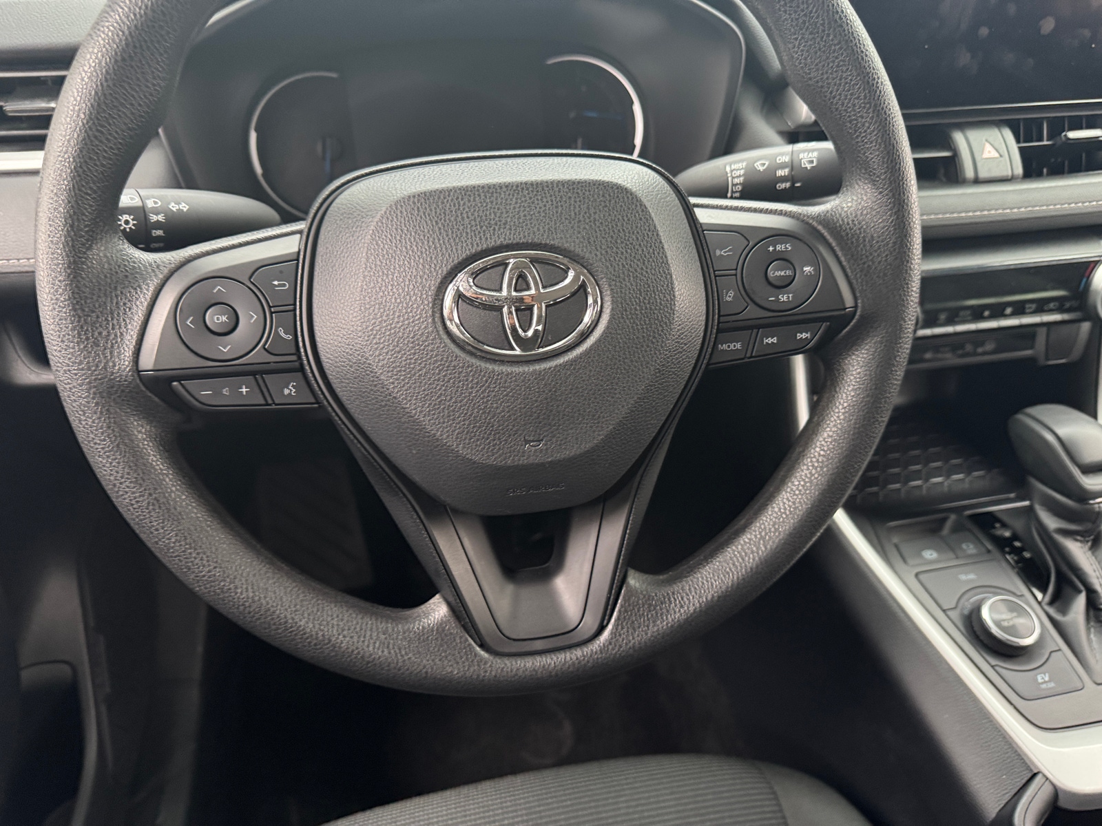 Thumbnail: 2025 Toyota RAV4 - 5