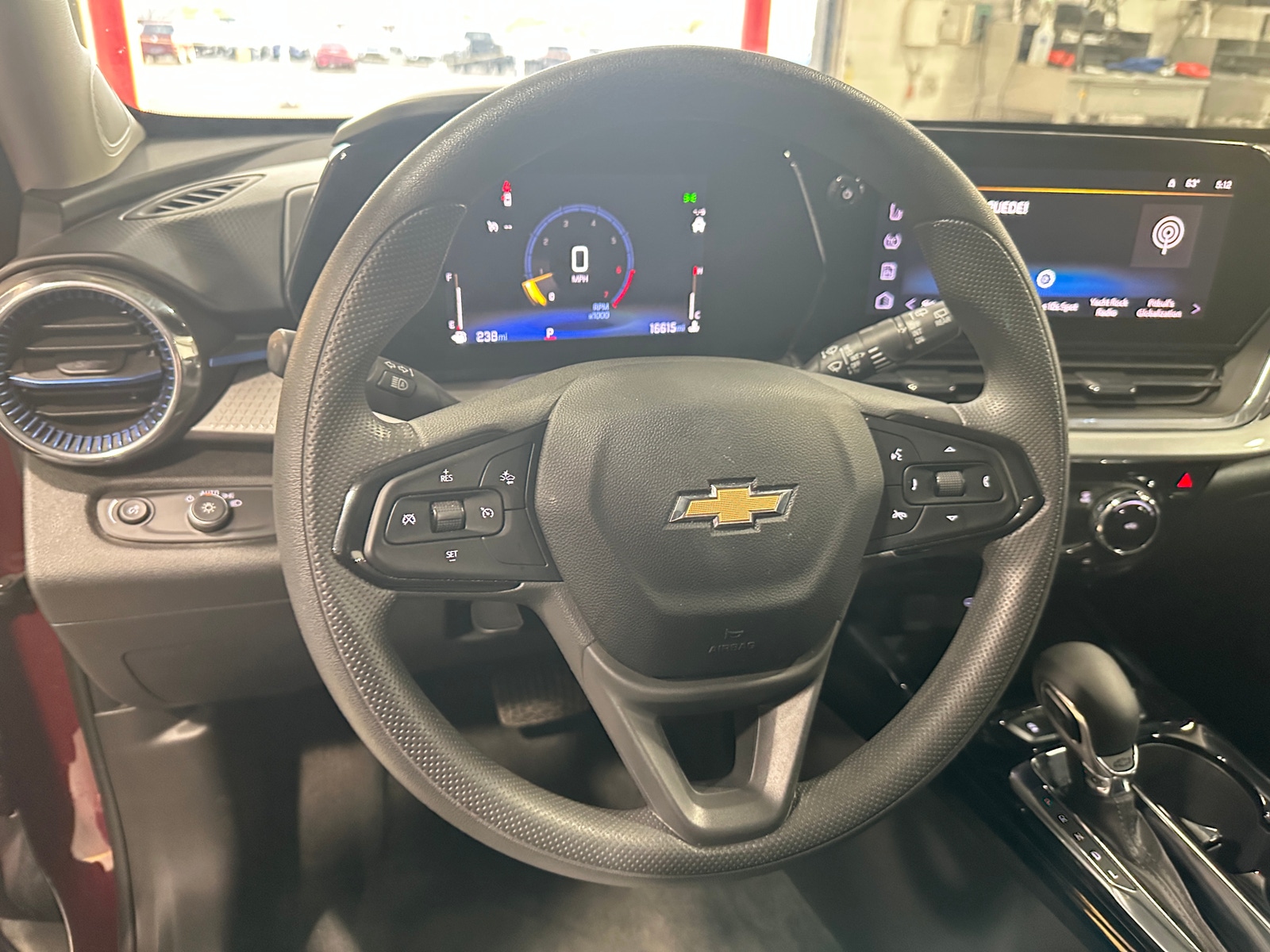 Thumbnail: 2025 Chevrolet Trax - 5