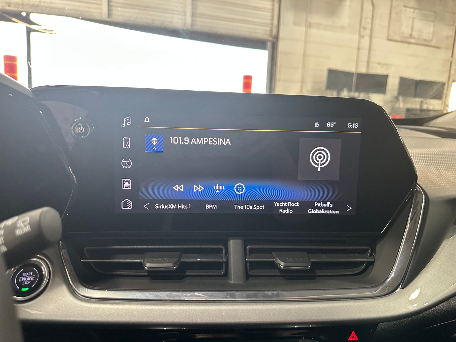 Thumbnail: 2025 Chevrolet Trax - 4