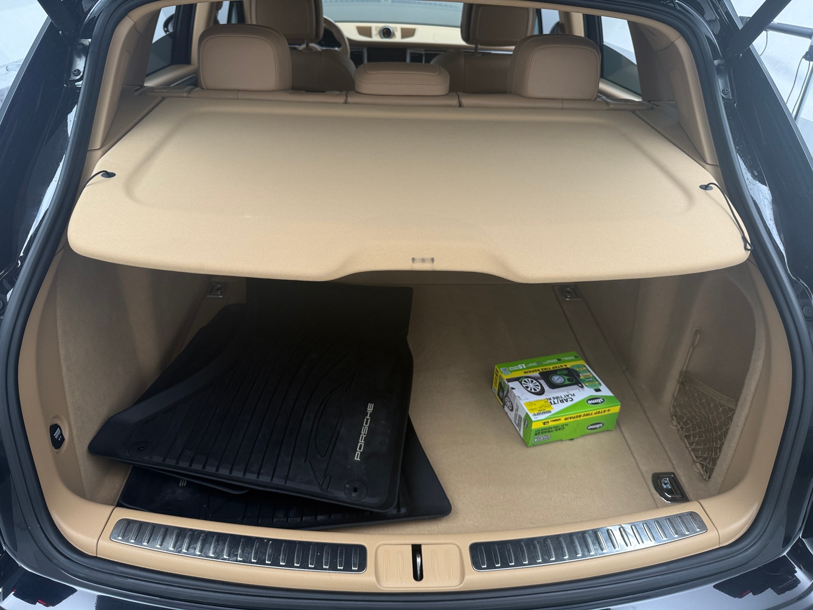 Thumbnail: 2017 Porsche Macan - 6