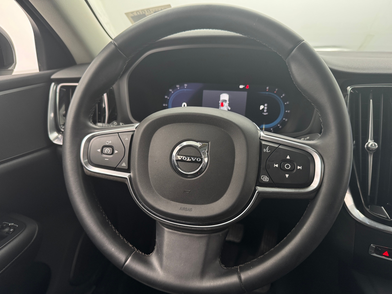 Thumbnail: 2024 Volvo S60 - 4