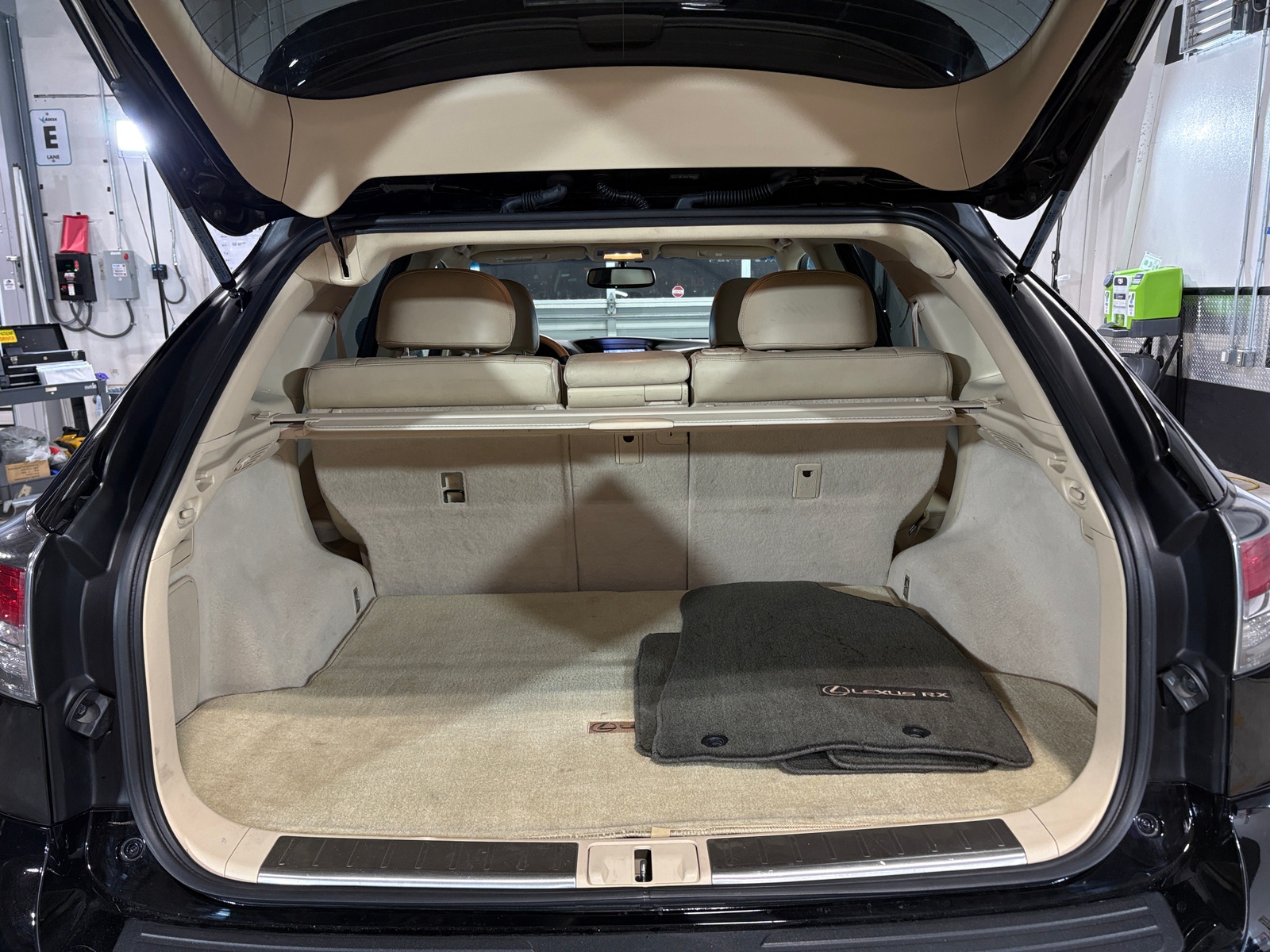 Thumbnail: 2015 Lexus RX - 6