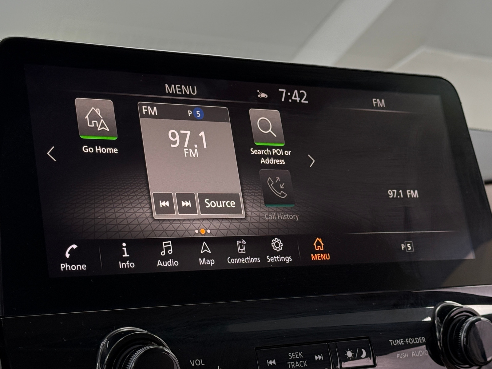 Thumbnail: 2023 Nissan Armada - 3