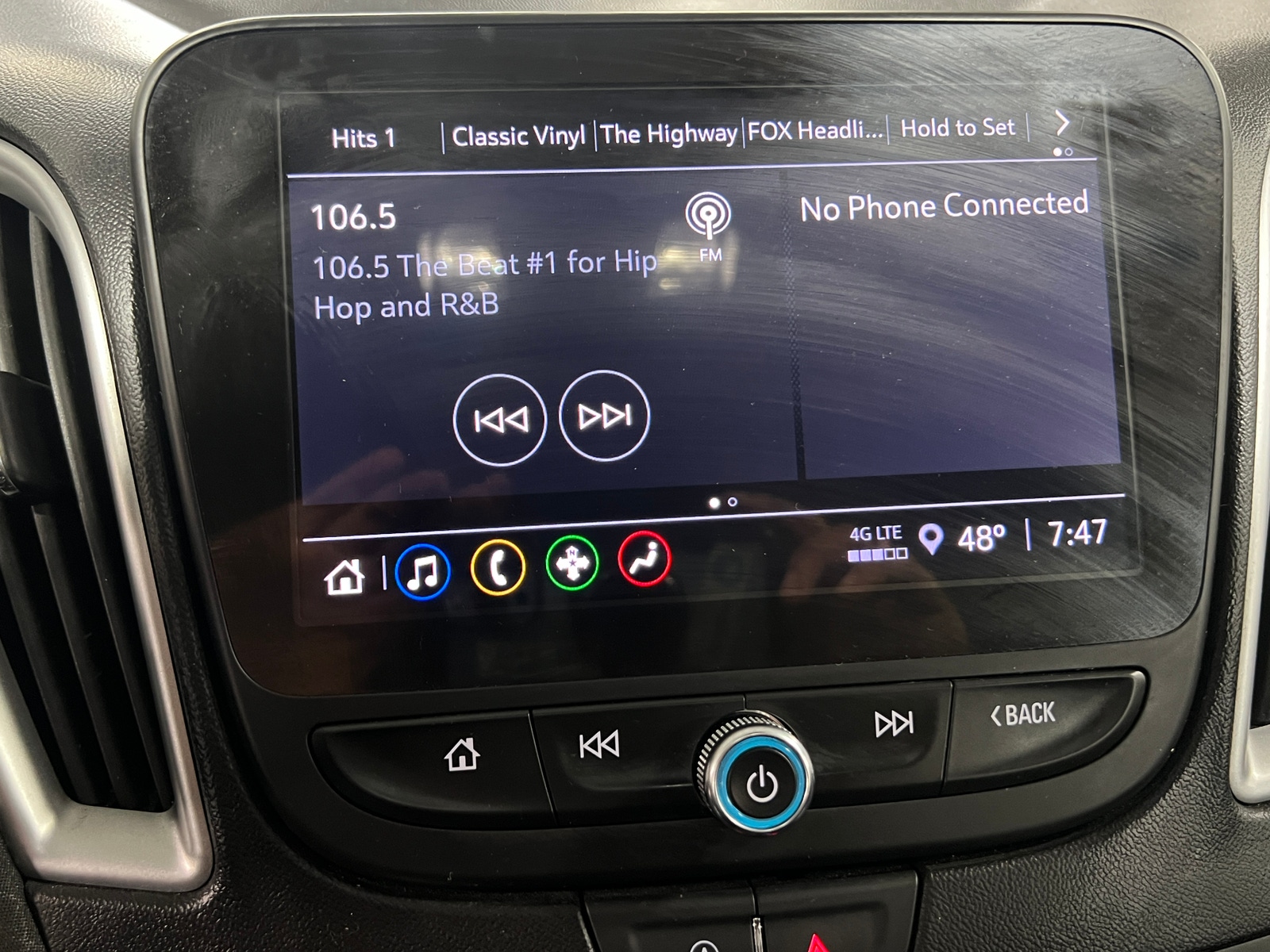 Thumbnail: 2023 Chevrolet Malibu - 4