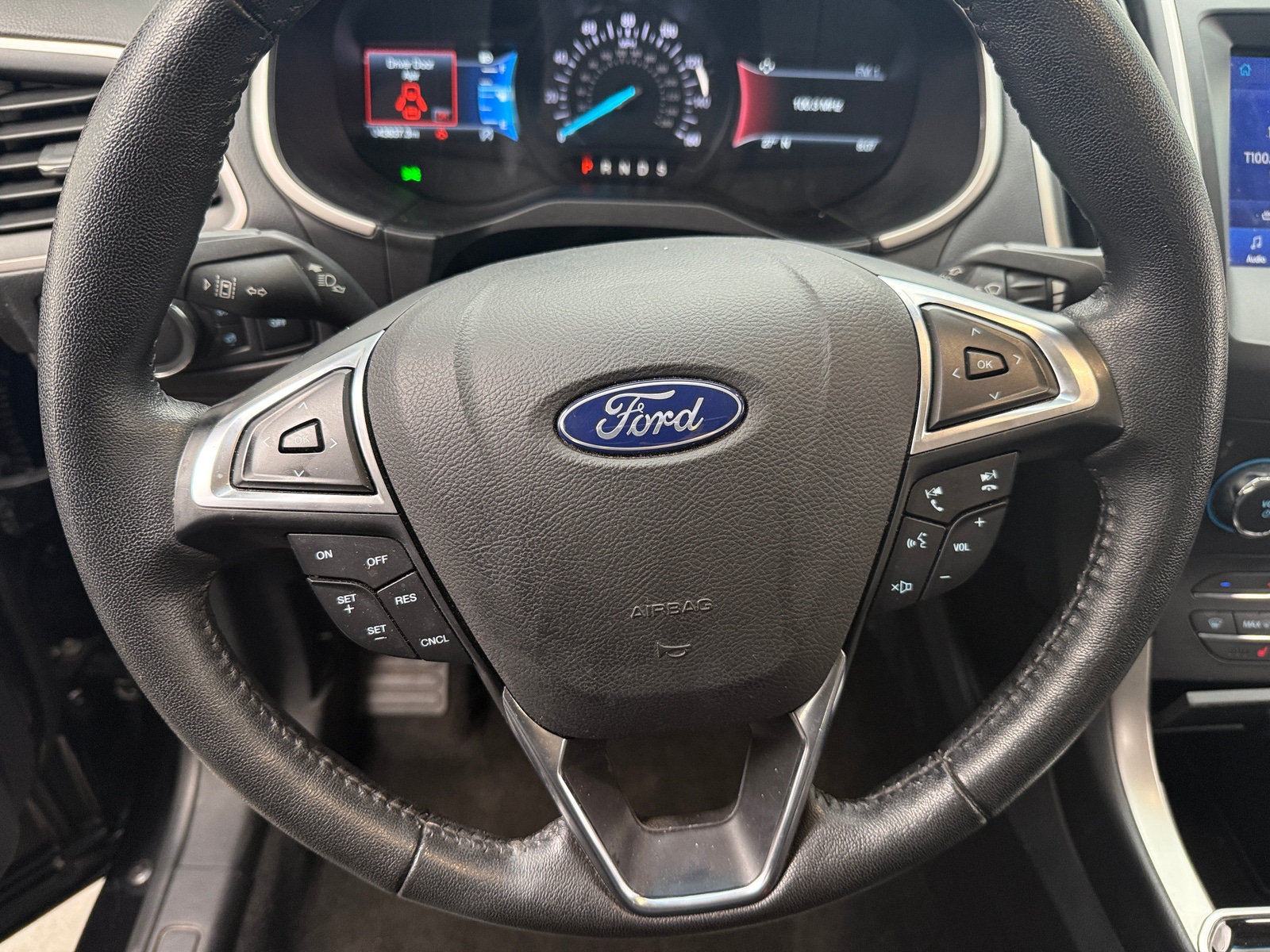 Thumbnail: 2019 Ford Edge - 4