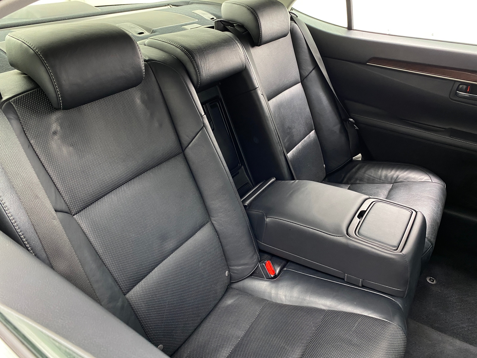 Thumbnail: 2013 Lexus ES - 5