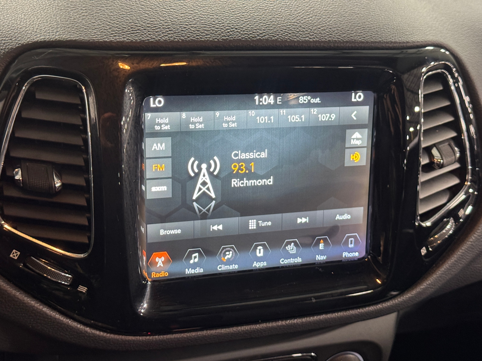 Thumbnail: 2017 Jeep Compass - 3