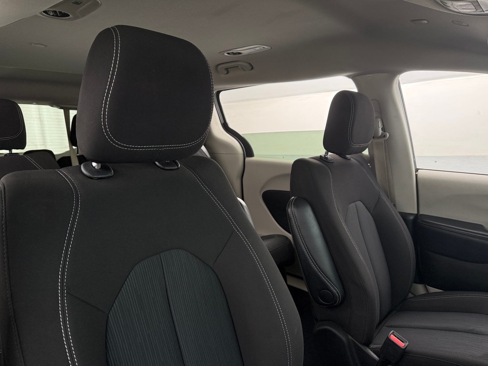 Thumbnail: 2023 Chrysler Voyager - 2