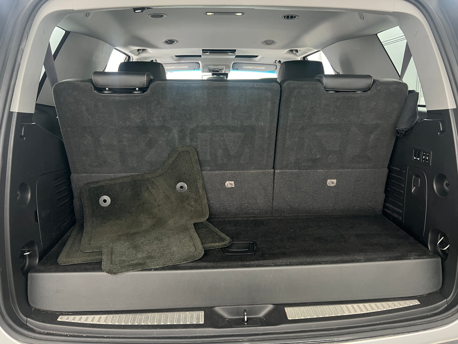 Thumbnail: 2016 Chevrolet Tahoe - 6