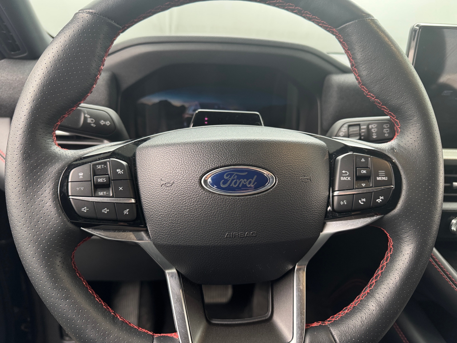 Thumbnail: 2025 Ford Explorer - 5