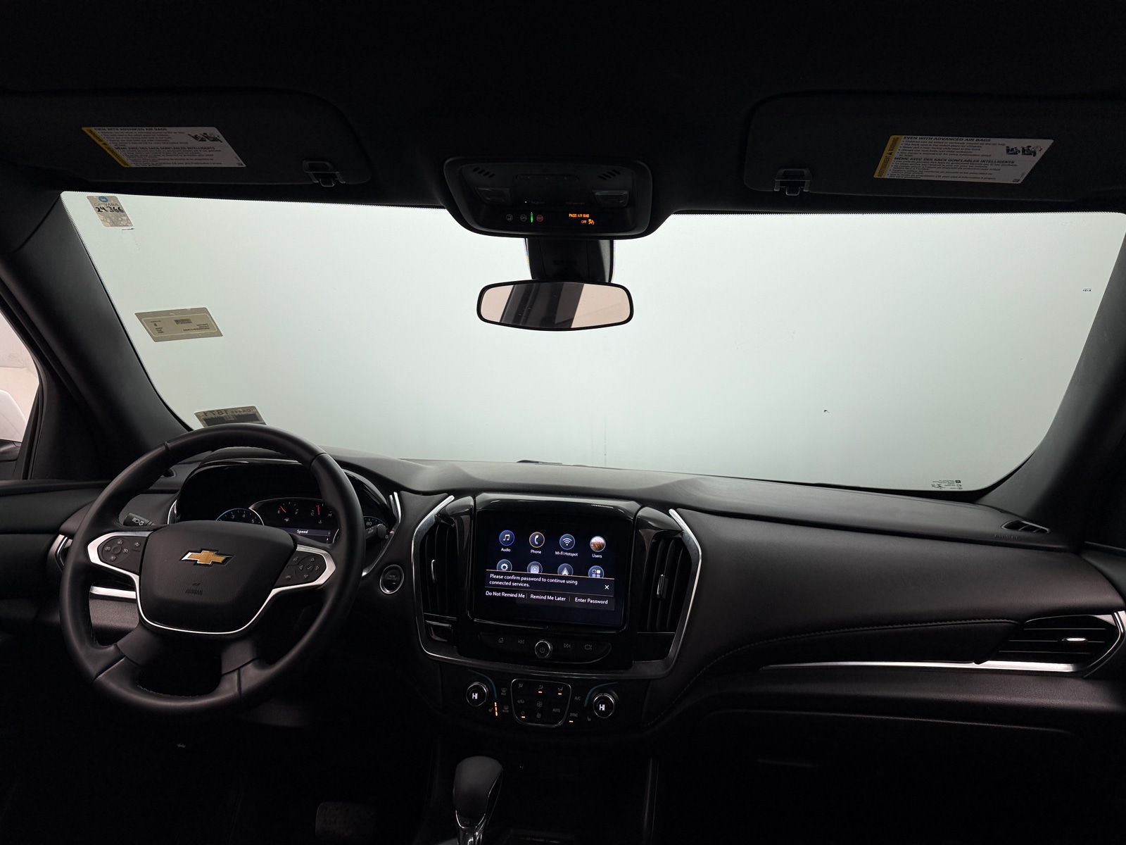 Thumbnail: 2023 Chevrolet Traverse - 3