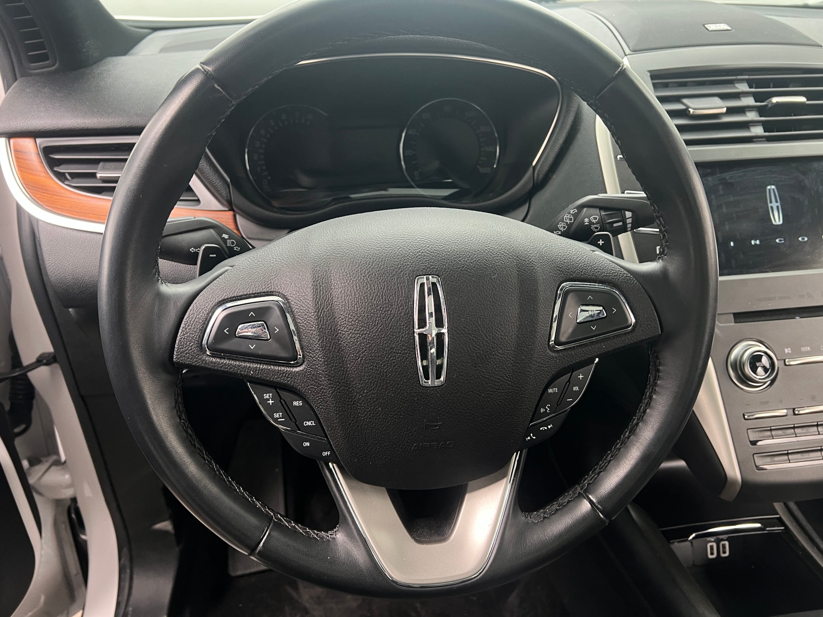 Thumbnail: 2018 Lincoln MKC - 4