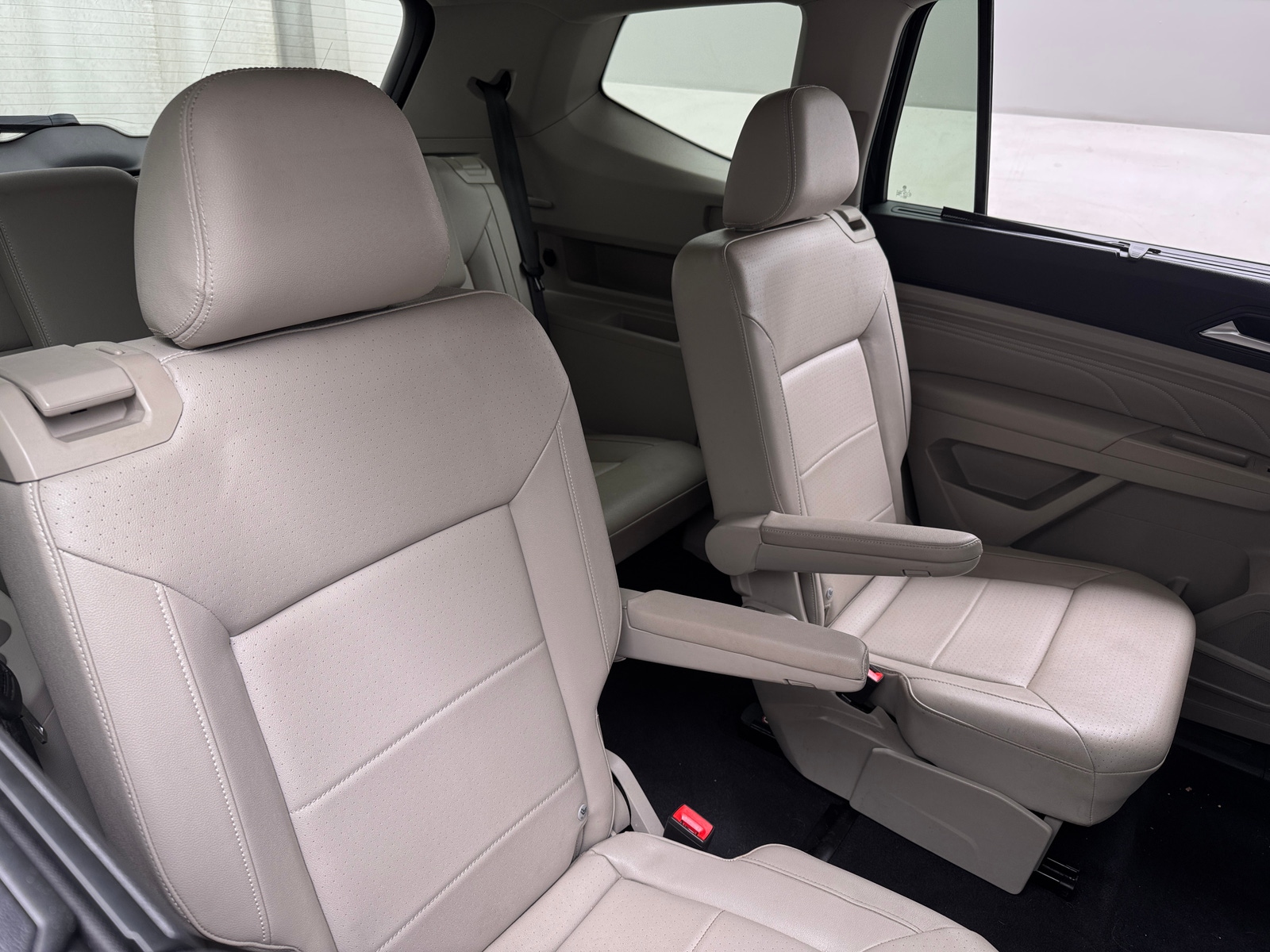 Thumbnail: 2021 Volkswagen Atlas - 5