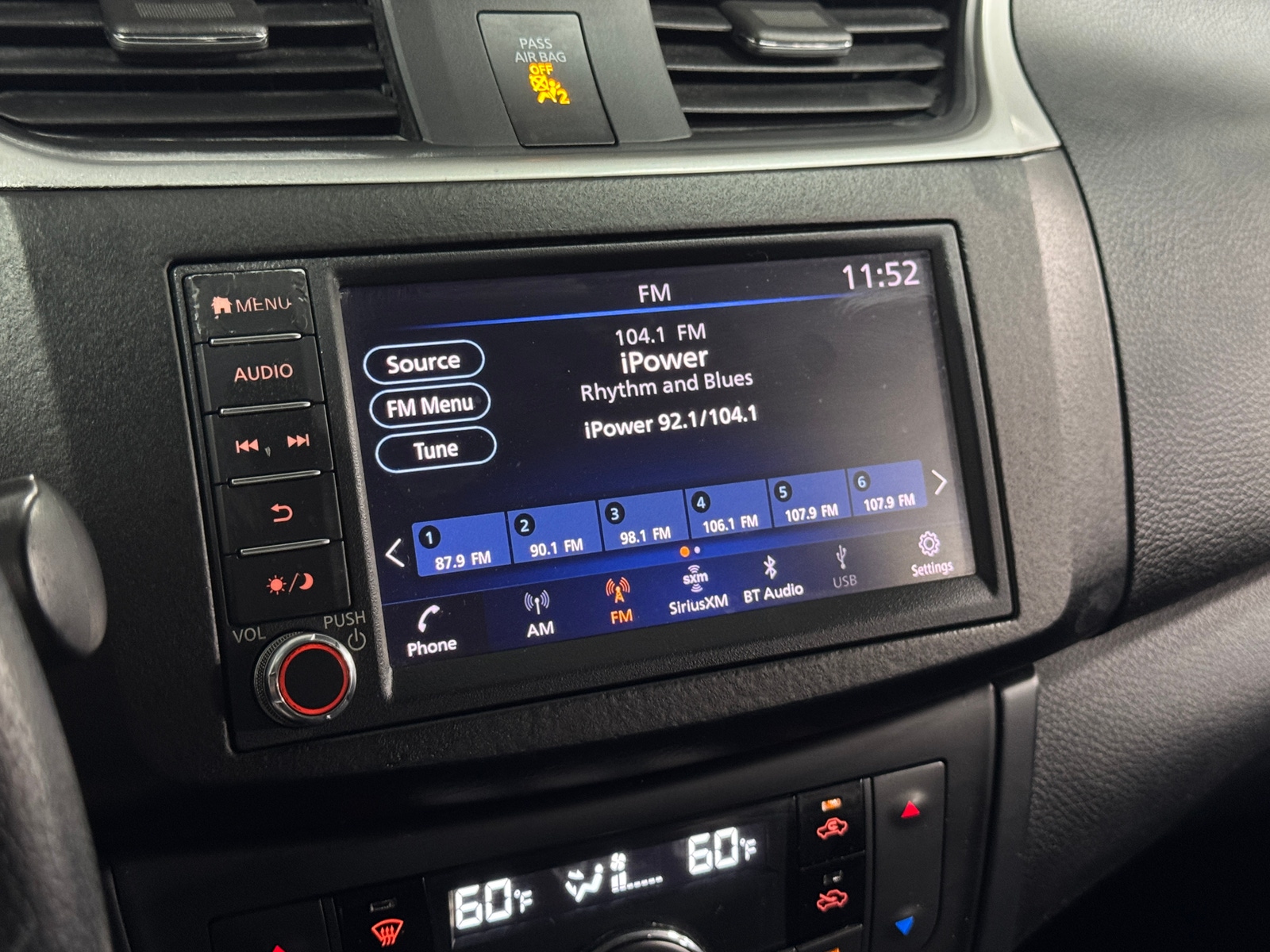 Thumbnail: 2019 Nissan Sentra - 4