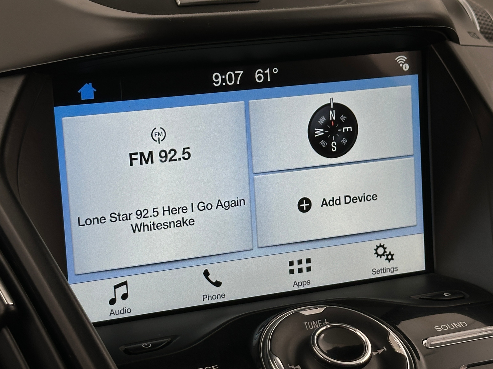 Thumbnail: 2017 Ford Escape - 3